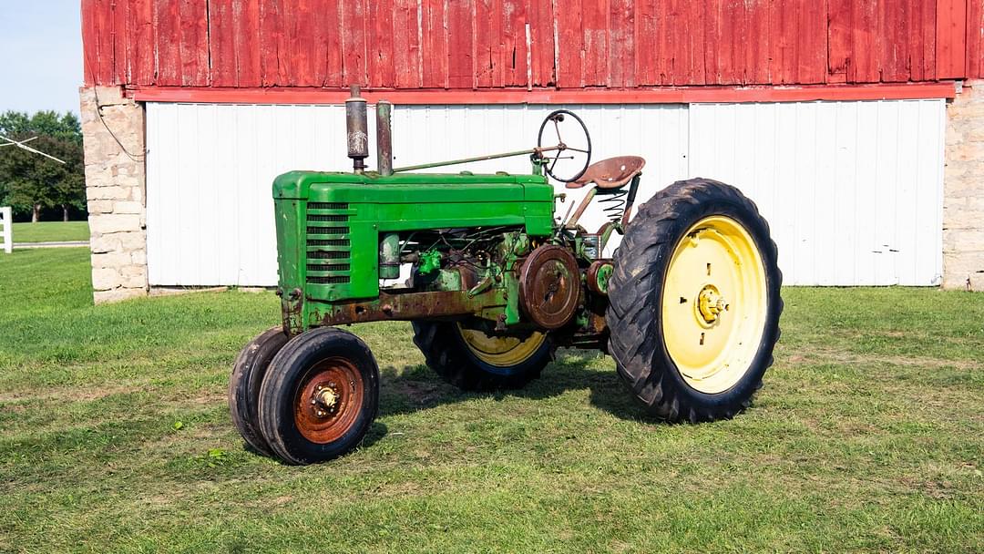 Image of John Deere B Primary image