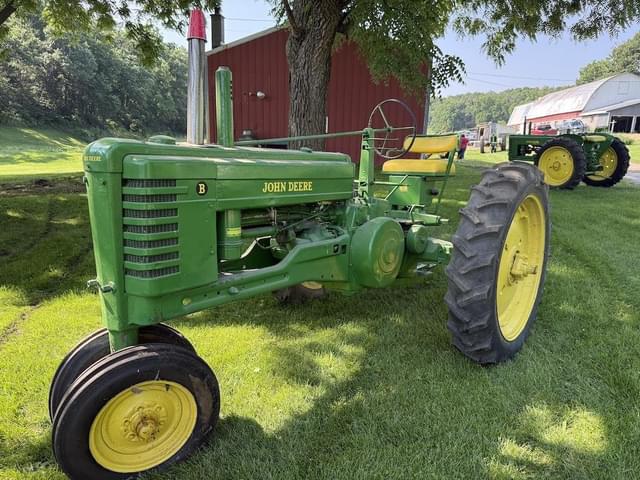 Image of John Deere B equipment image 2