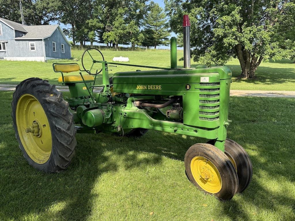 Image of John Deere B Primary image