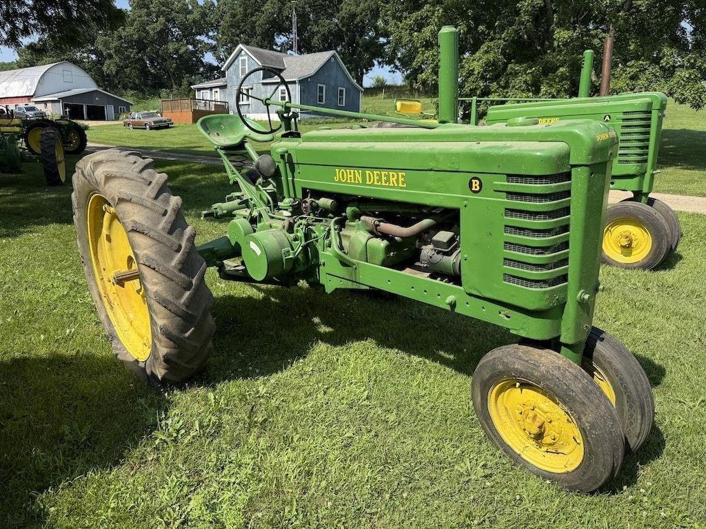 Image of John Deere B Primary image