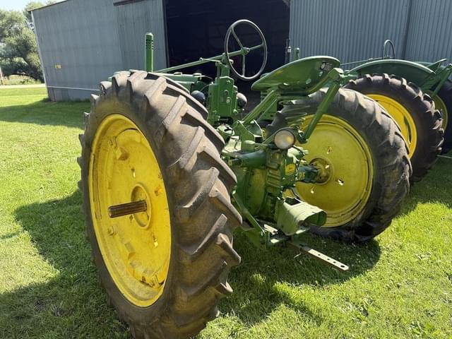 Image of John Deere B equipment image 2