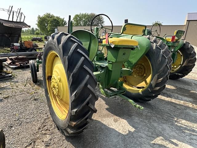 Image of John Deere B equipment image 2