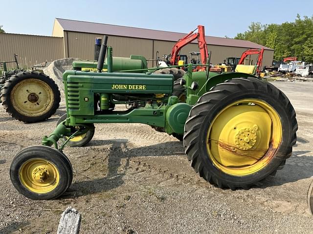 Image of John Deere B equipment image 1