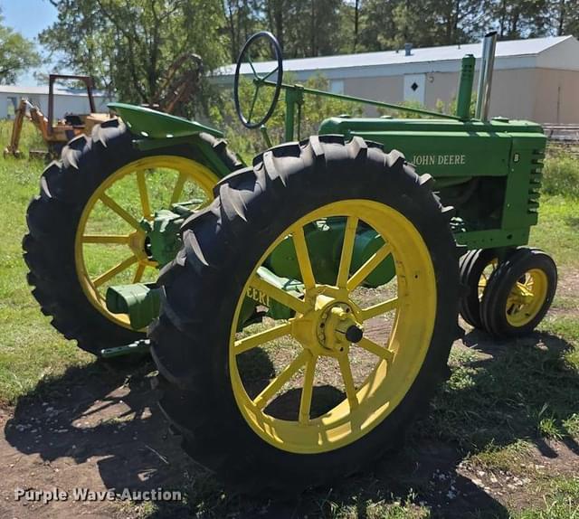 Image of John Deere B equipment image 4