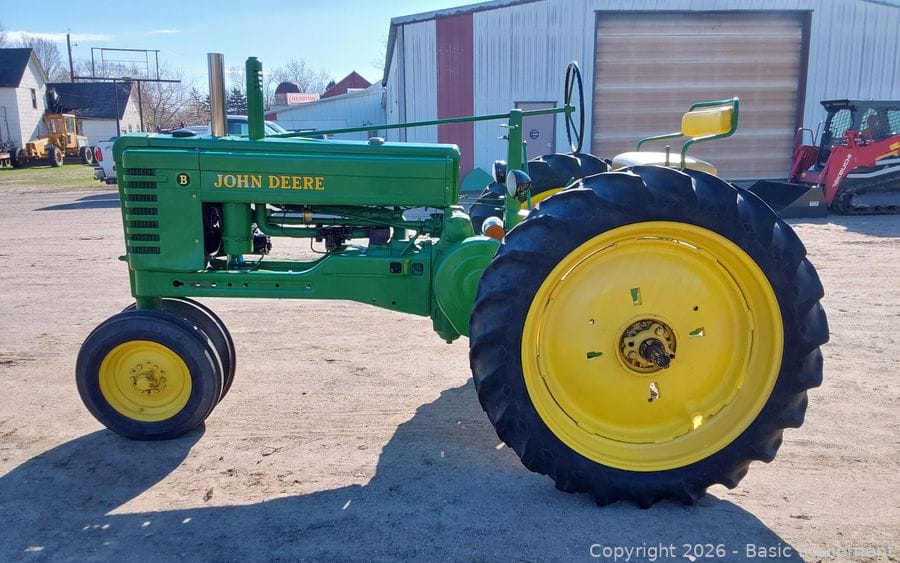 John Deere B Equipment Image0