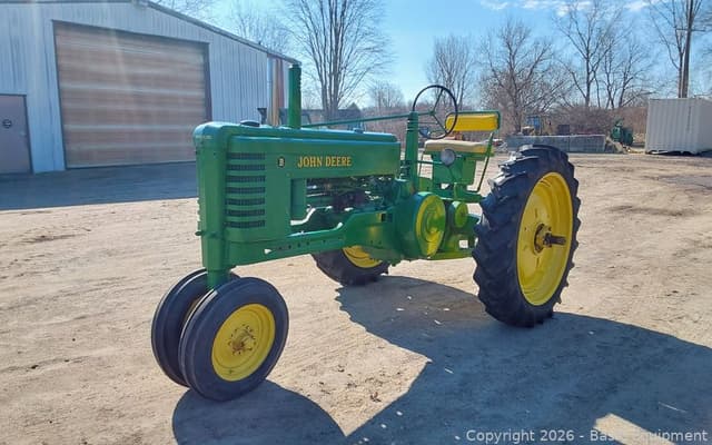 Image of John Deere B equipment image 1