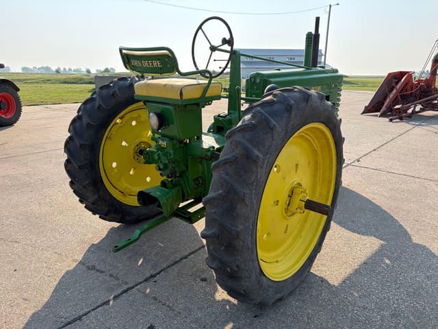 Image of John Deere B equipment image 3