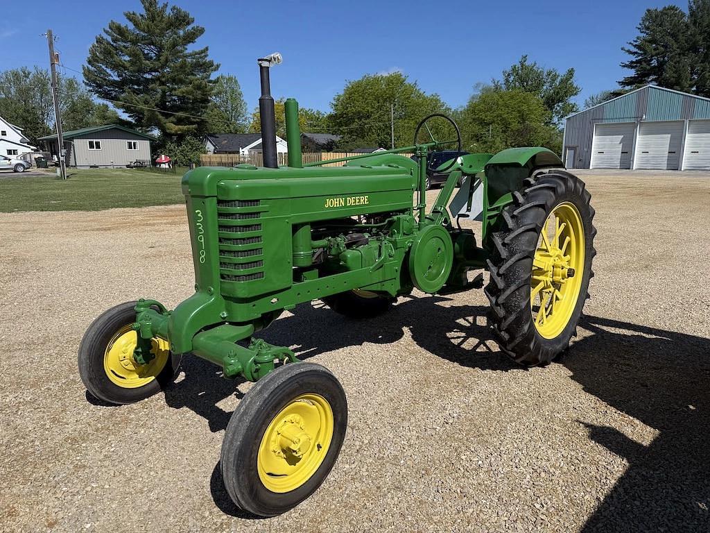 Image of John Deere B Primary image