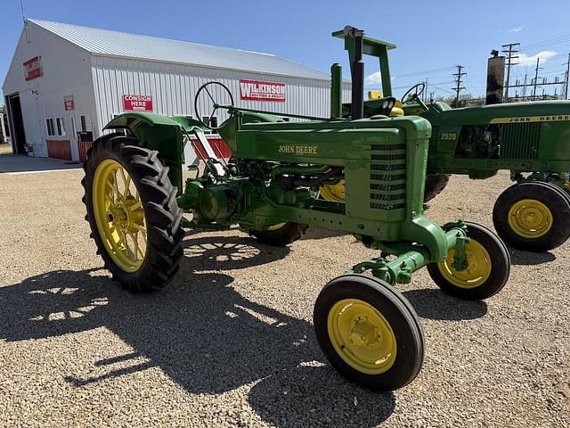Image of John Deere B equipment image 2