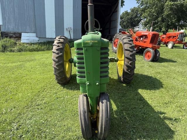 Image of John Deere B equipment image 1