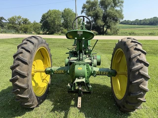 Image of John Deere B equipment image 4