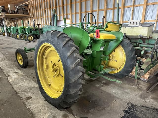 Image of John Deere B equipment image 2