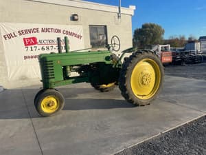 John Deere B Image