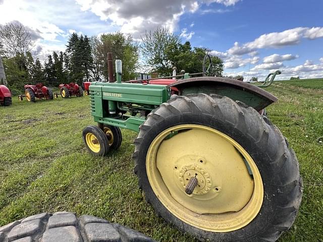 Image of John Deere B equipment image 1