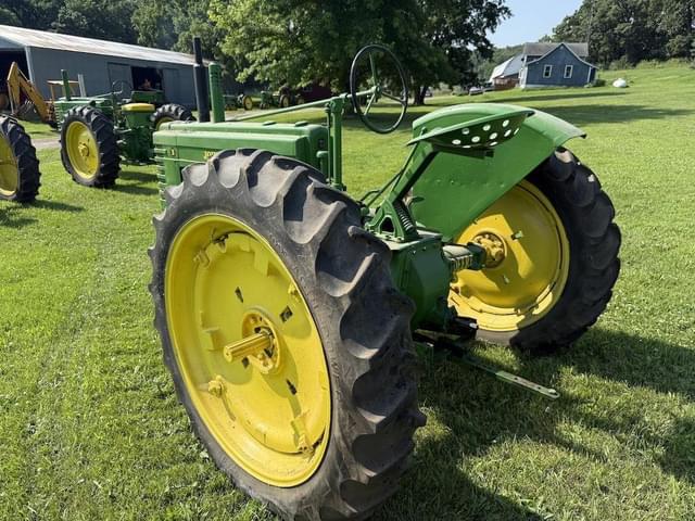 Image of John Deere B equipment image 2