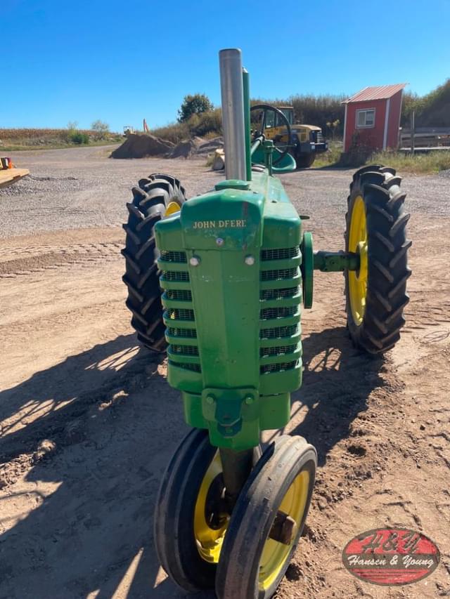Image of John Deere B equipment image 2