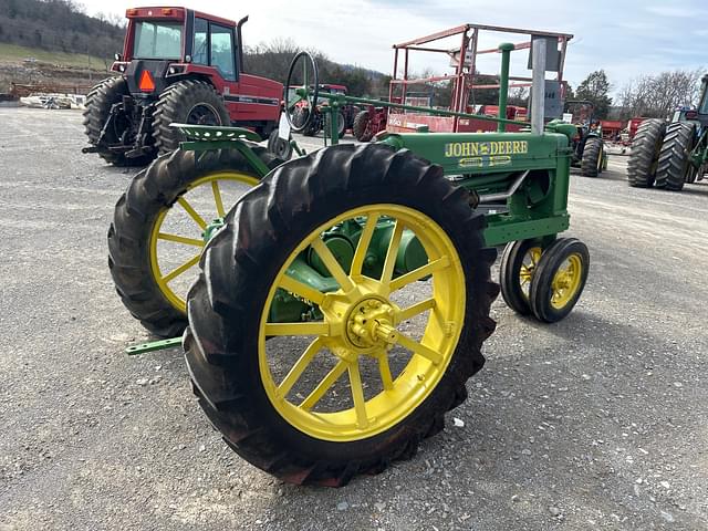 Image of John Deere B equipment image 3