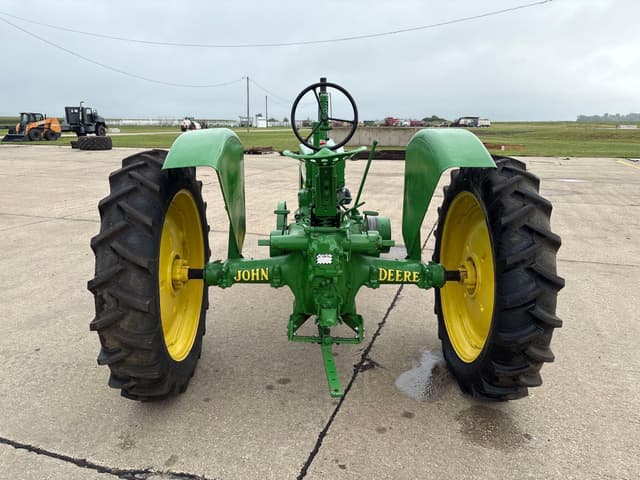 Image of John Deere B equipment image 4