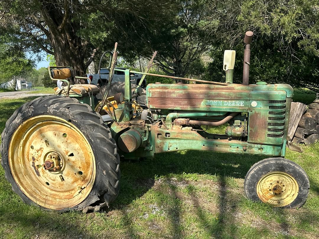 Image of John Deere B Primary image