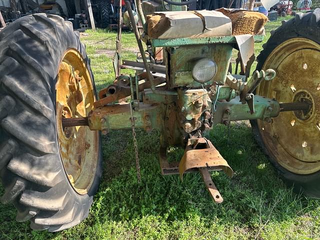 Image of John Deere B equipment image 3
