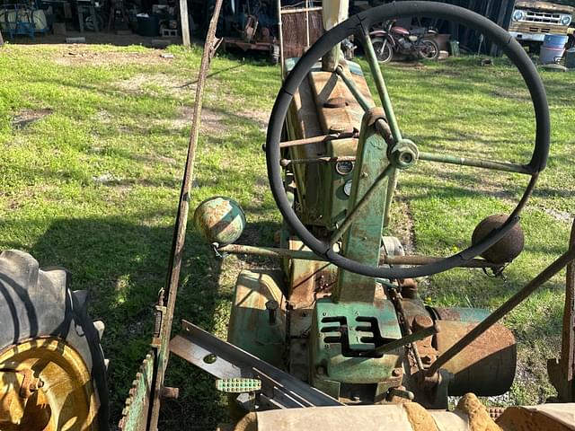 Image of John Deere B equipment image 4