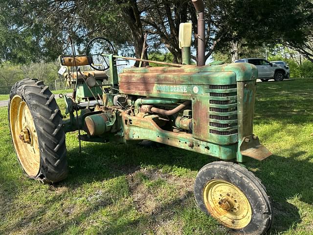 Image of John Deere B equipment image 1