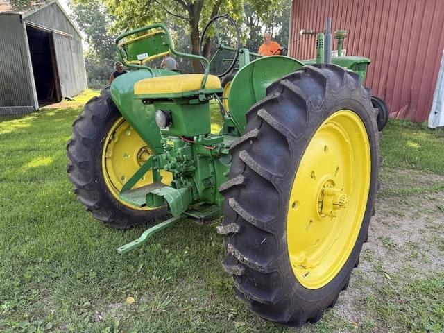 Image of John Deere B equipment image 3