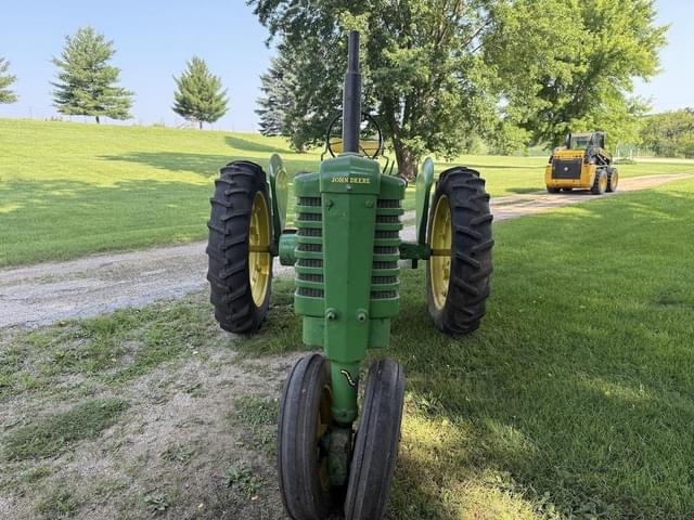 Image of John Deere B equipment image 1