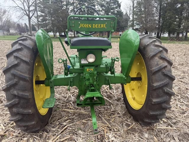 Image of John Deere B equipment image 3