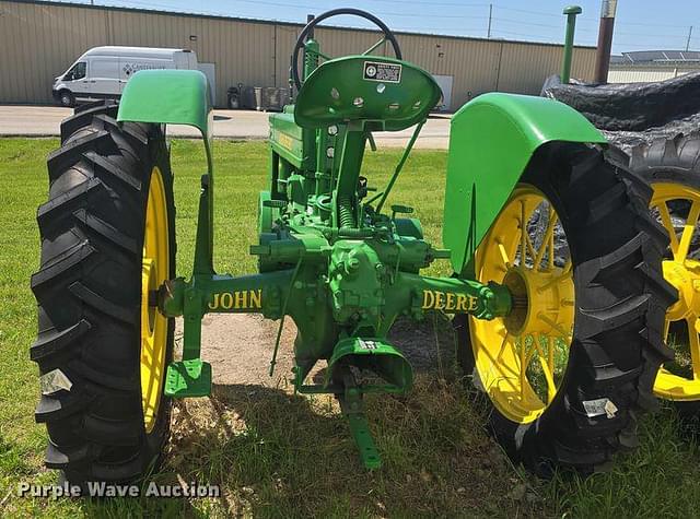 Image of John Deere B equipment image 4