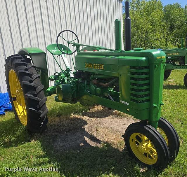 Image of John Deere B equipment image 2