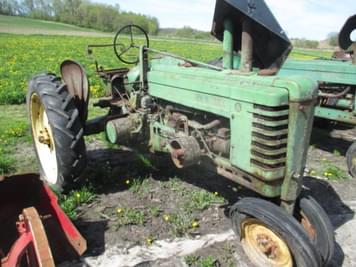 Main image John Deere B