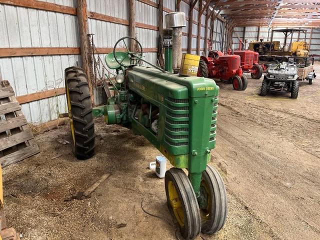 Image of John Deere B equipment image 1