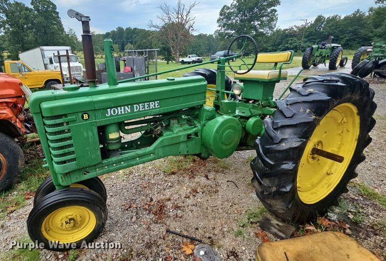 Main image John Deere B