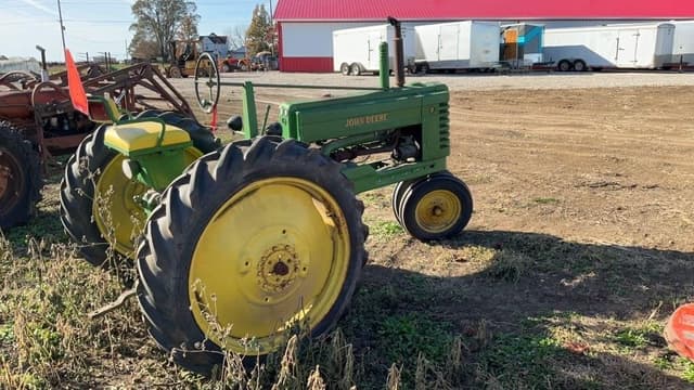 Image of John Deere B equipment image 3