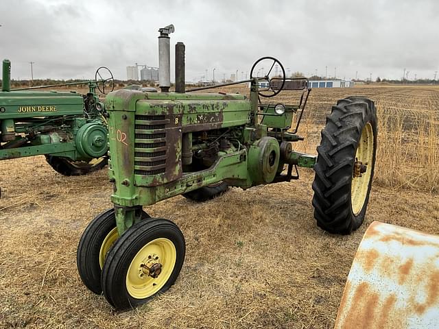 Image of John Deere B equipment image 2