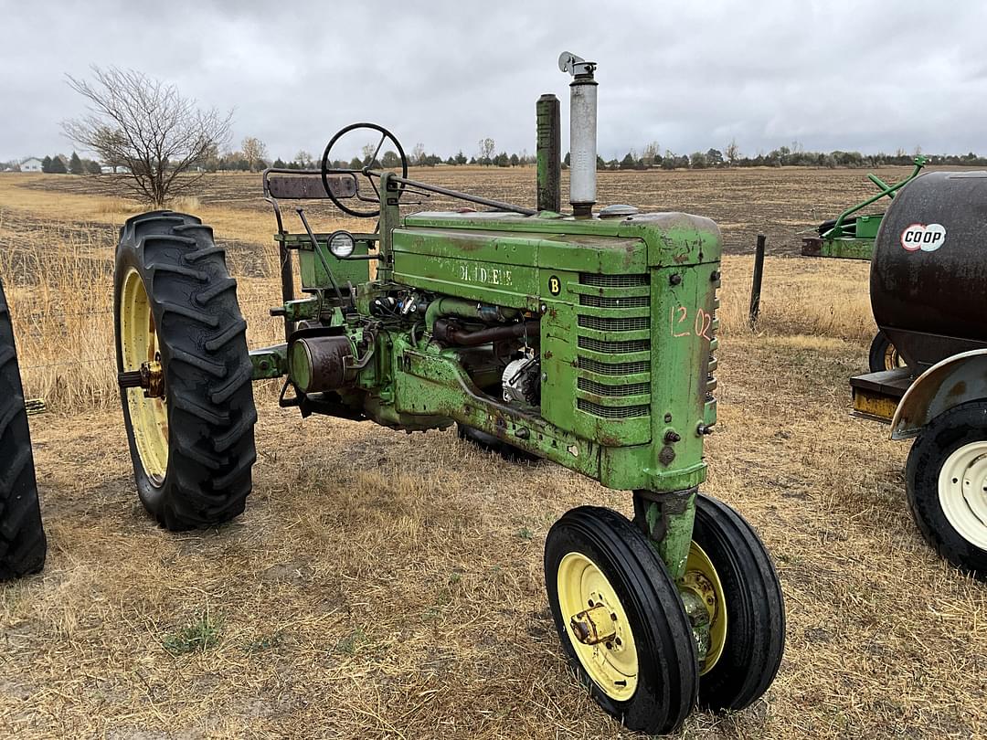 Image of John Deere B Primary image