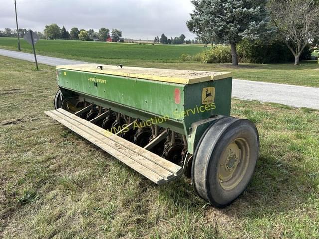 Image of John Deere B217C equipment image 3