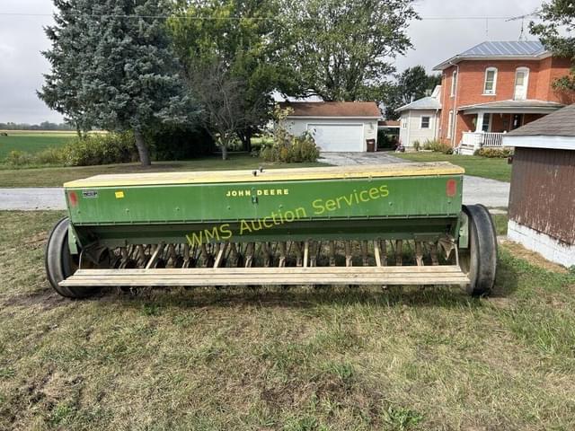 Image of John Deere B217C equipment image 4