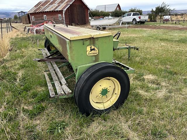 Image of John Deere B246C equipment image 4