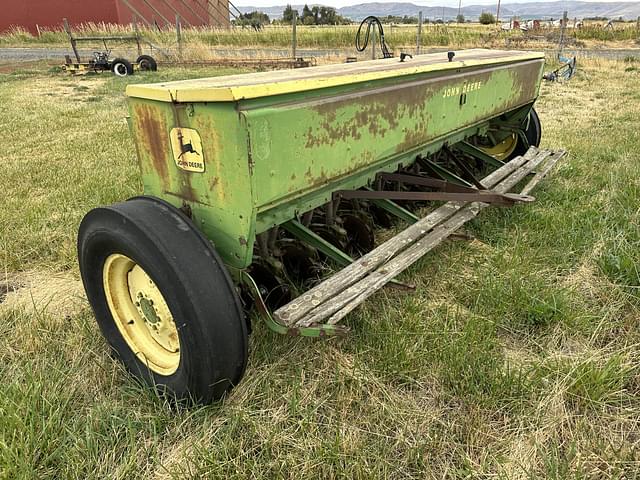 Image of John Deere B246C equipment image 3