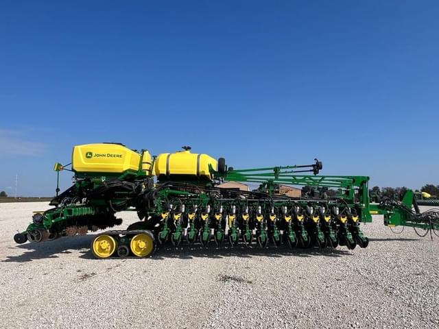 Image of John Deere DB60 equipment image 1