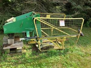 John Deere Bale Kicker Image