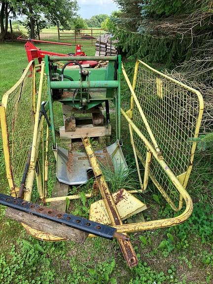 Image of John Deere Bale Kicker equipment image 1