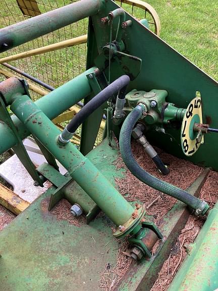 Image of John Deere Bale Kicker equipment image 3