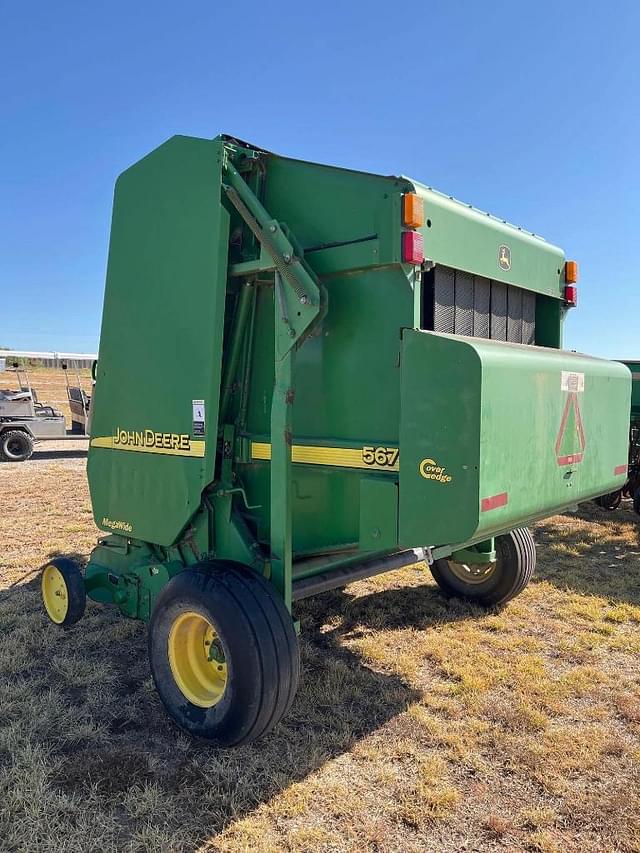 Image of John Deere 567 MegaWide equipment image 2