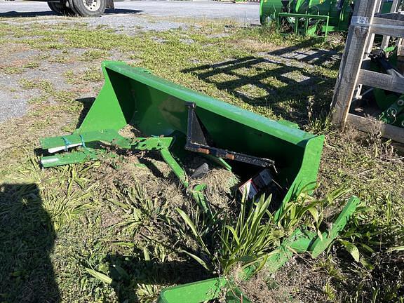 Image of John Deere Bucket equipment image 3