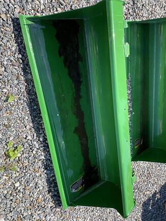 Image of John Deere Bucket equipment image 1