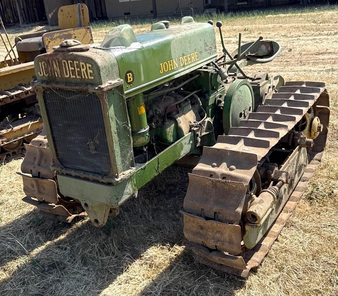 Image of John Deere B Primary image