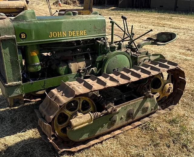 Image of John Deere B equipment image 2